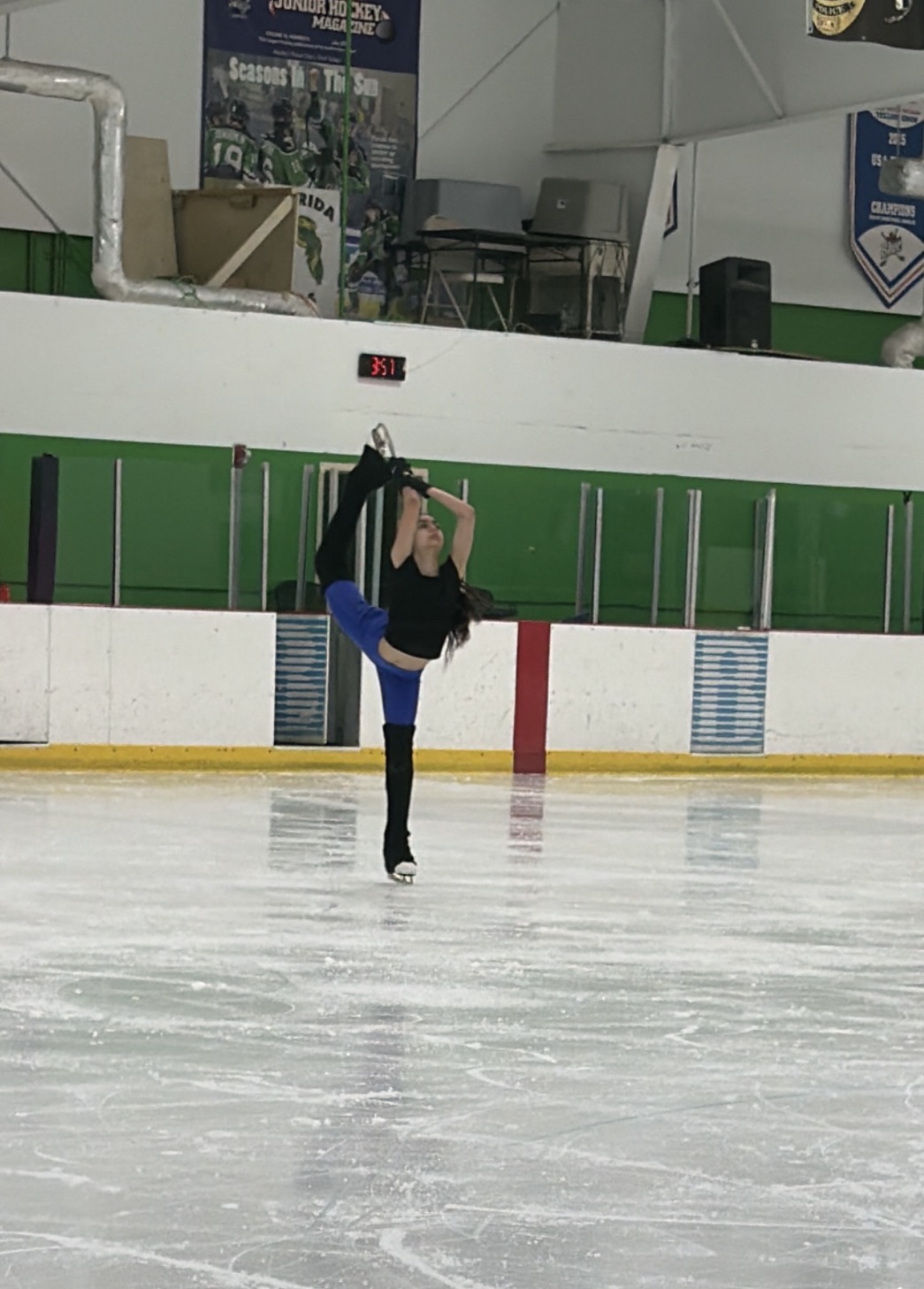 Julia Gibson photo 2