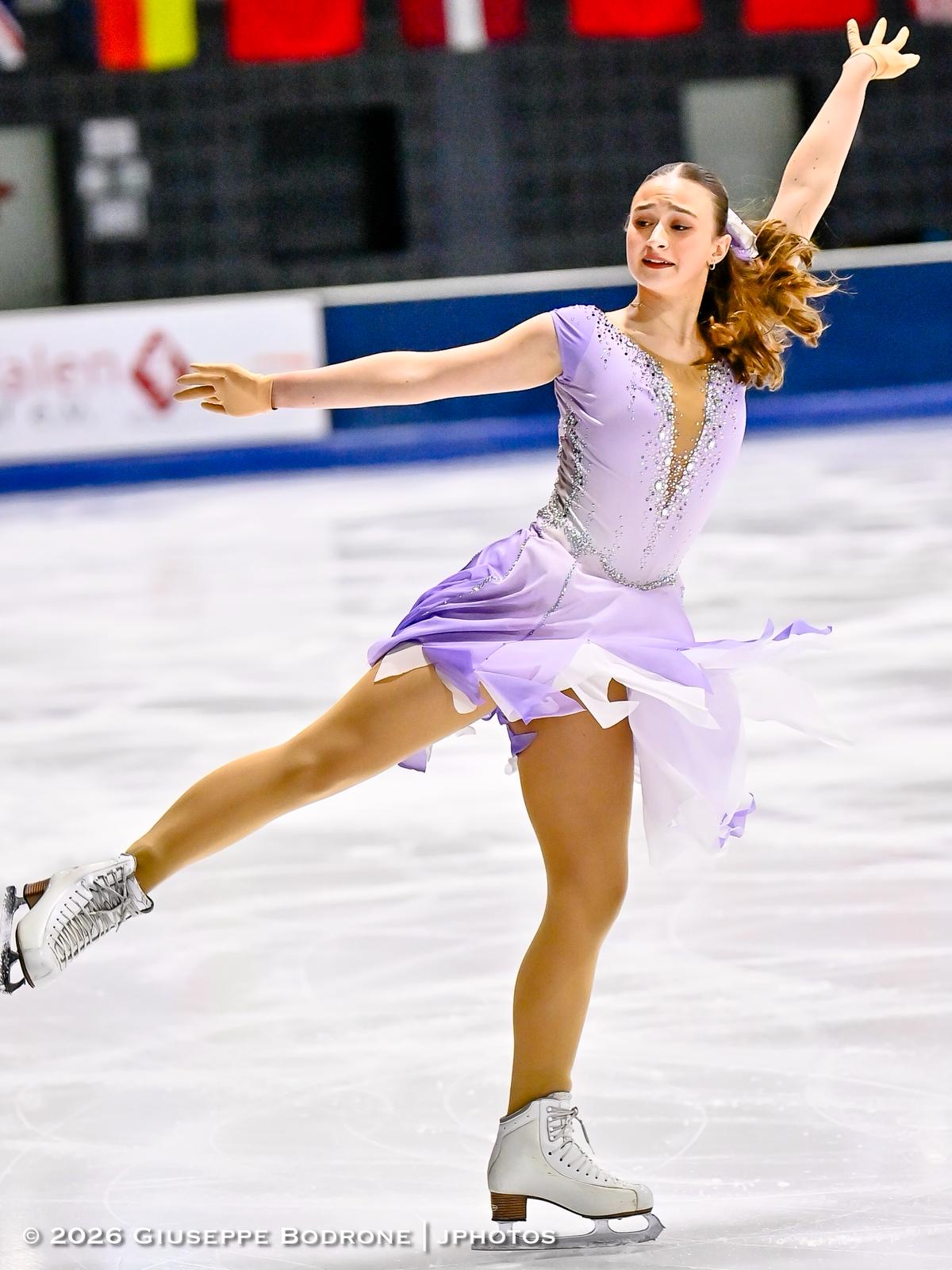 Gemma Ratcliffe photo 3