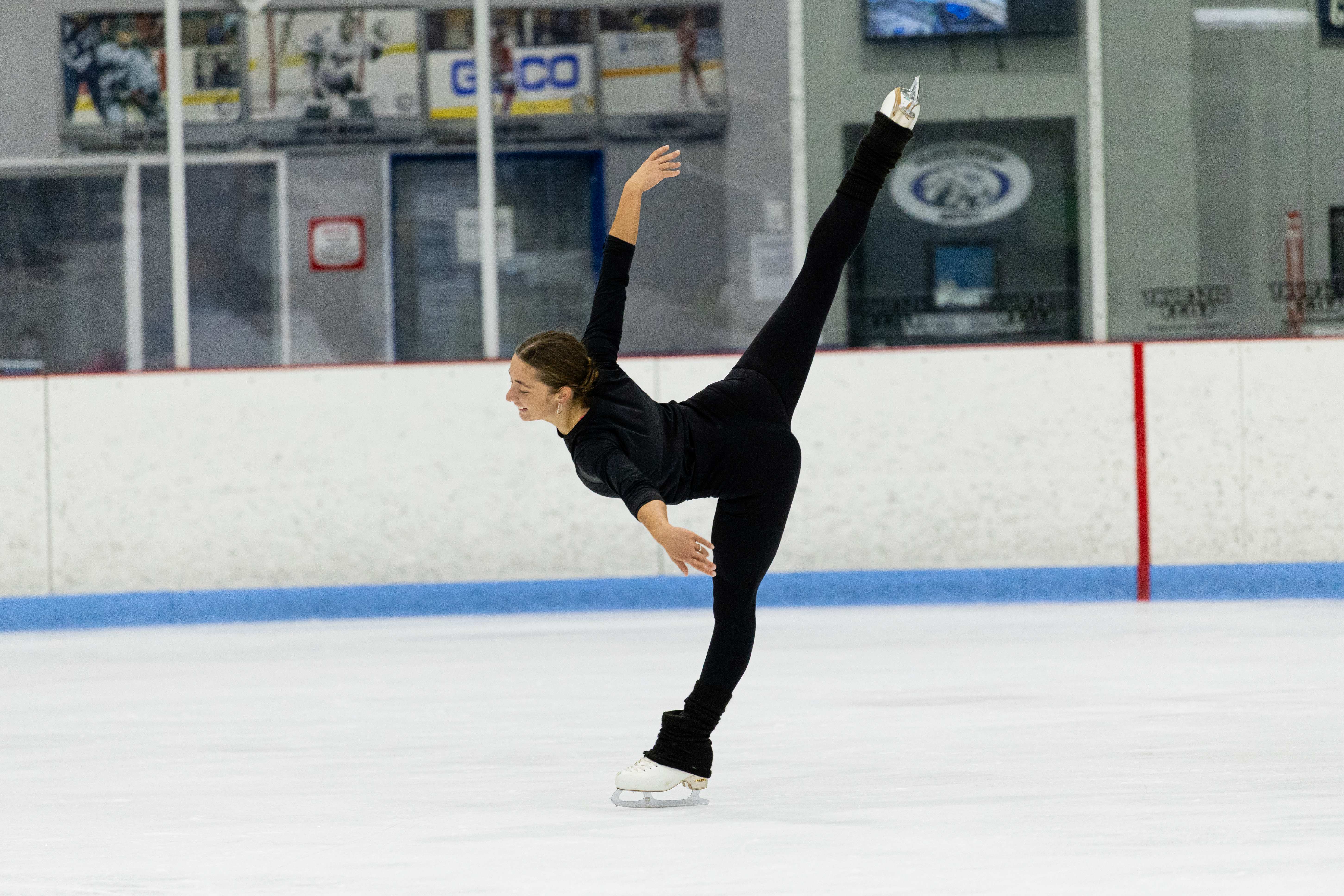 Emma Foster photo 4